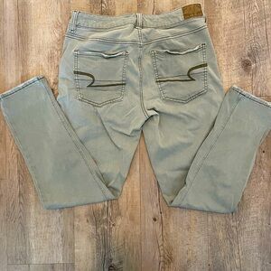 American Eagle Tom girl jeans, super stretch